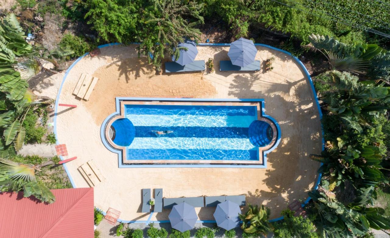 Barefoot Backpacker Resort سيام ريب المظهر الخارجي الصورة